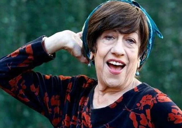  Ayşen Gruda Biyografisi: Türk Sinemasının İkonik Kadın Oyuncusu